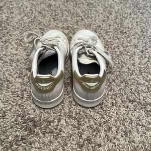 Stan smith sneakers.